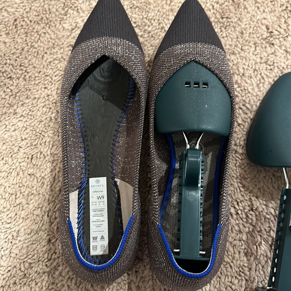 Rothy's Point Twilight Metallic Captoe Flat Size 9 - image 2